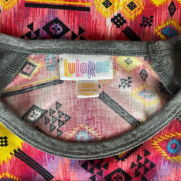 LuLaRoe XXS 3/4 sleeve T-shirt Cute print - Picture 7 of 7